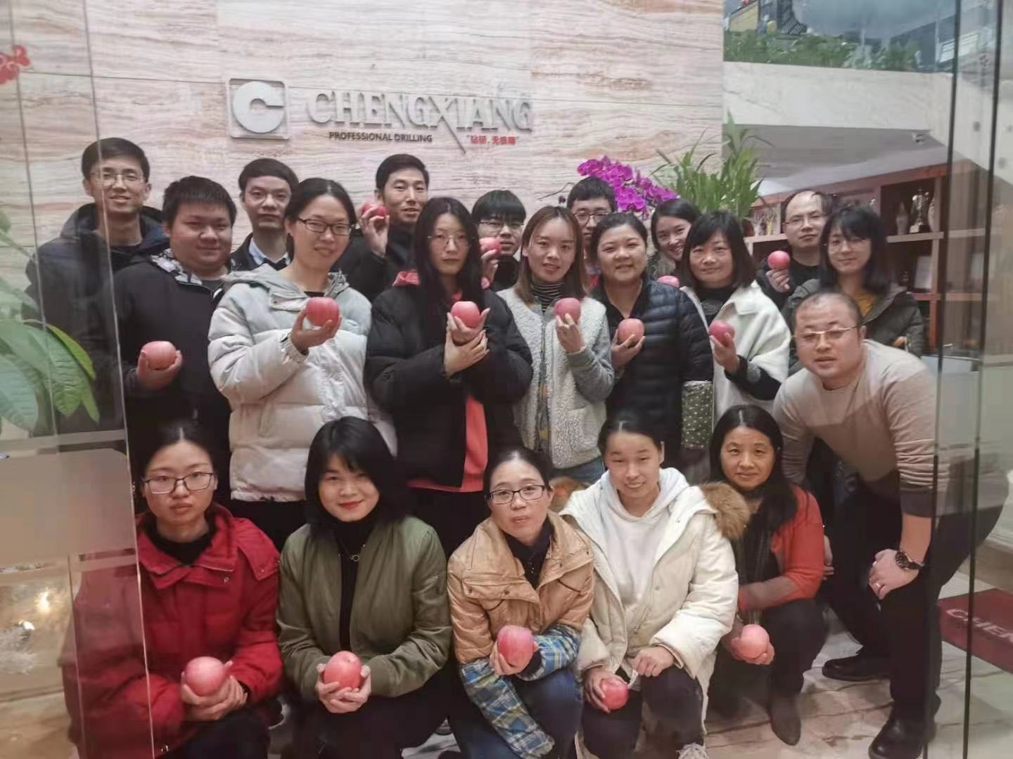 風勁帆滿圖新志，砥礪奮進正此時